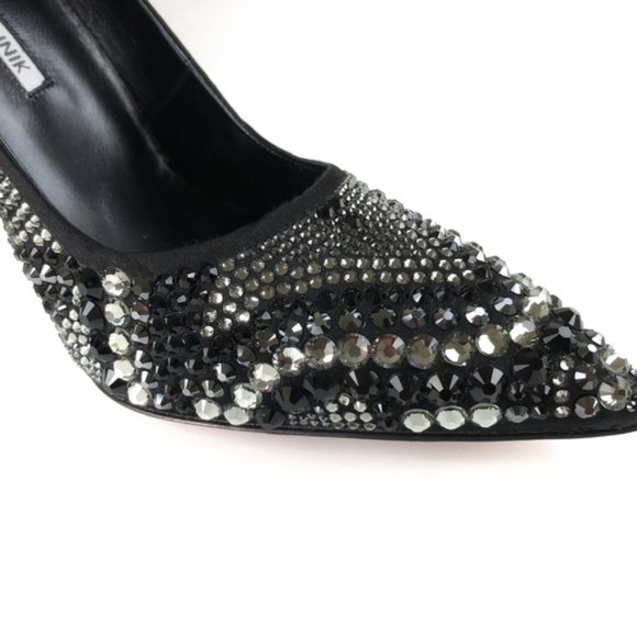 NWT Manolo Blahnik BB Black Satin Swarovski Embellished Crystal Pumps 9.5 - Picture 3 of 8